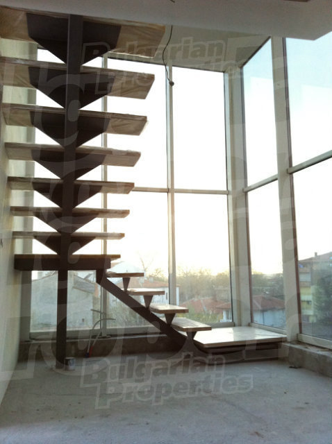 Gallery Picture 6