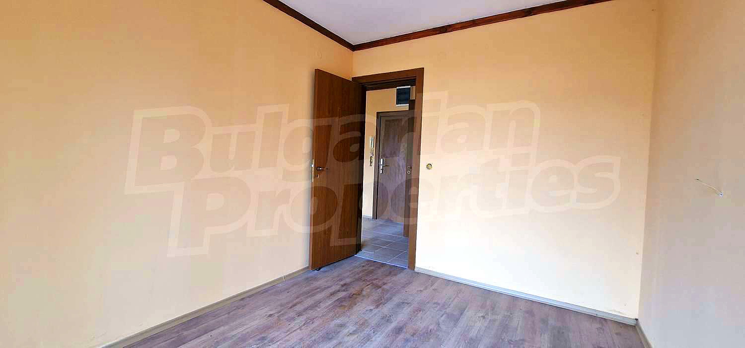Gallery Picture 5