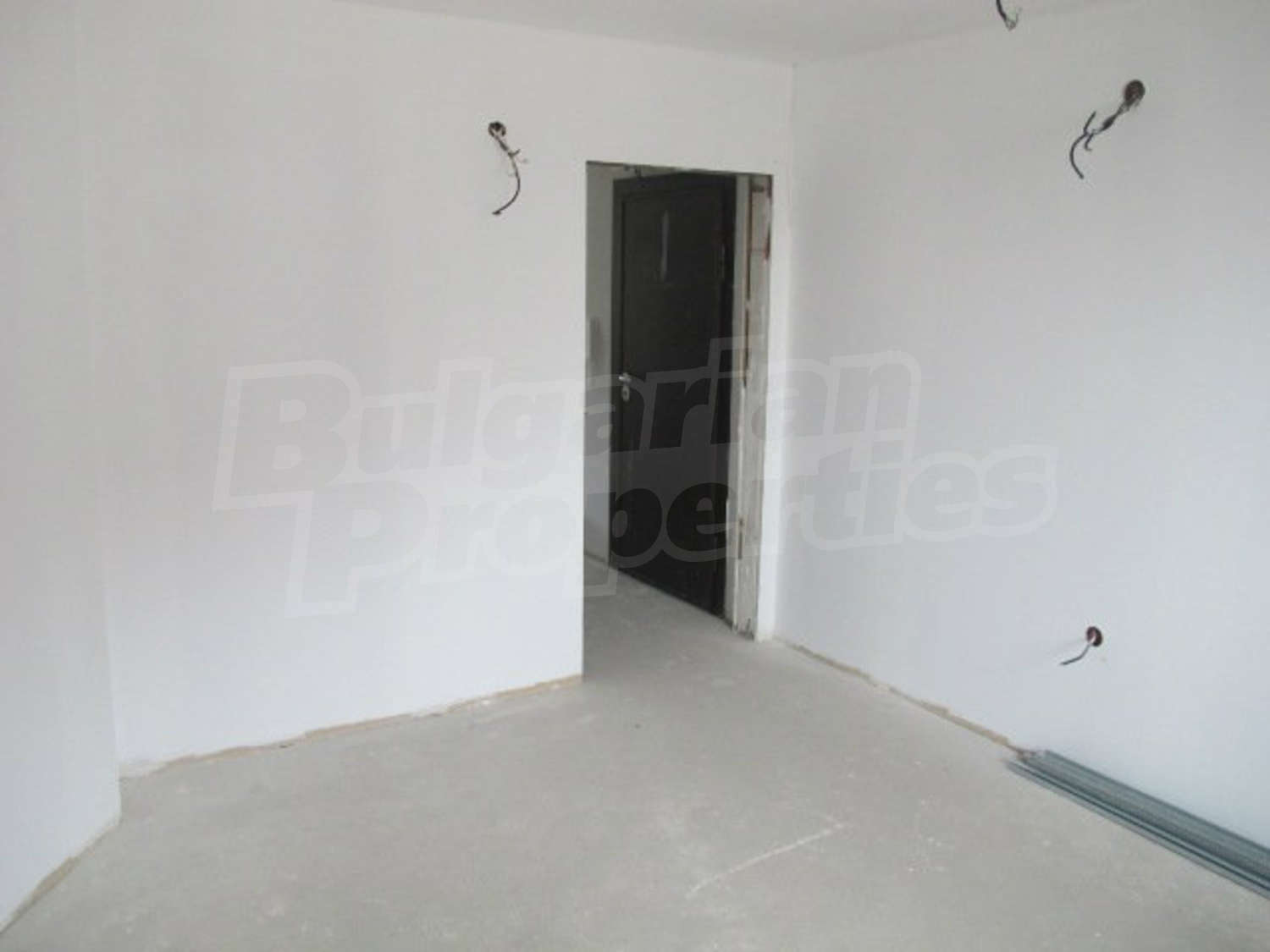 Gallery Picture 13
