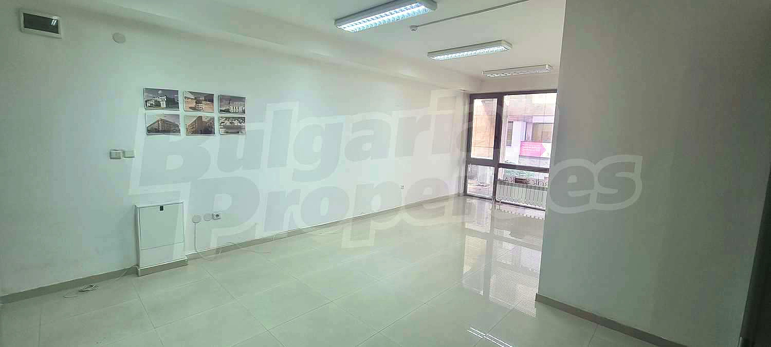 Gallery Picture 3