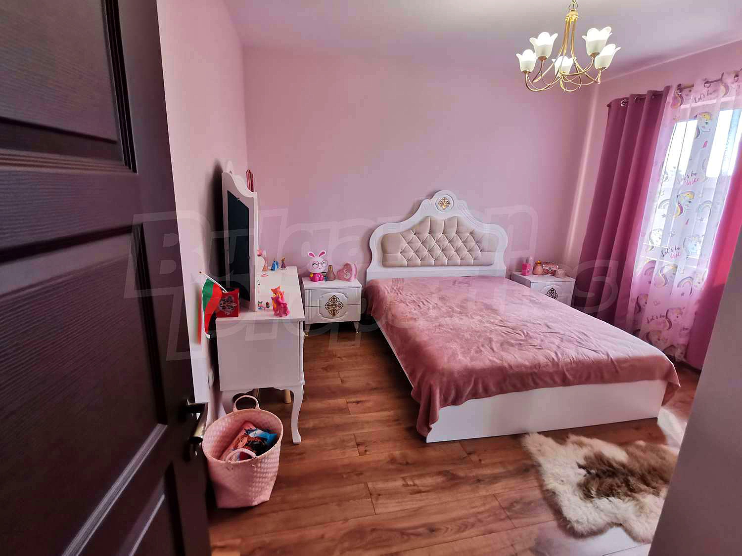 Gallery Picture 14