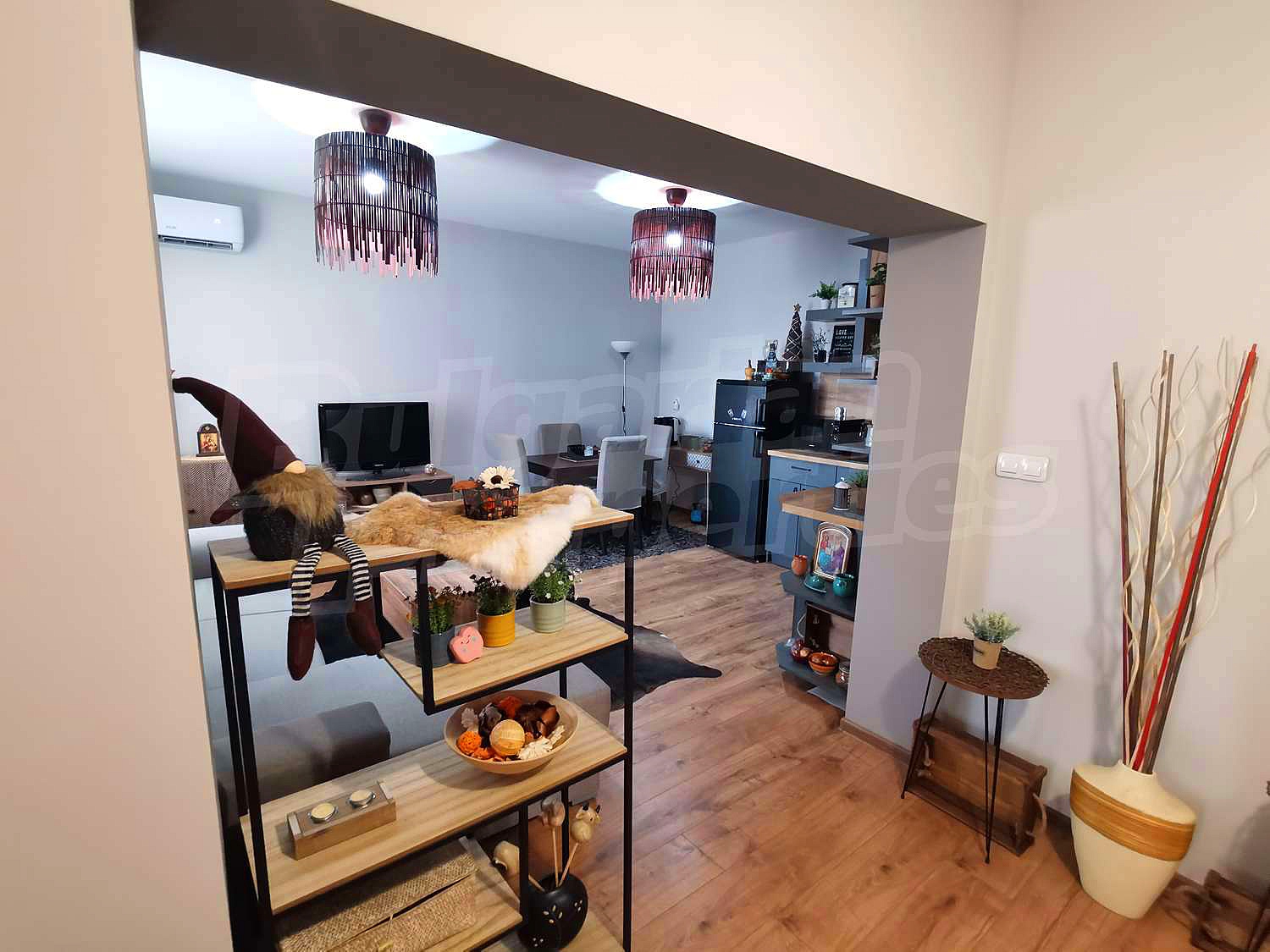 Gallery Picture 10