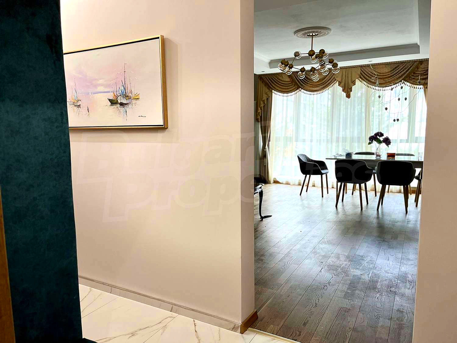 Gallery Picture 13