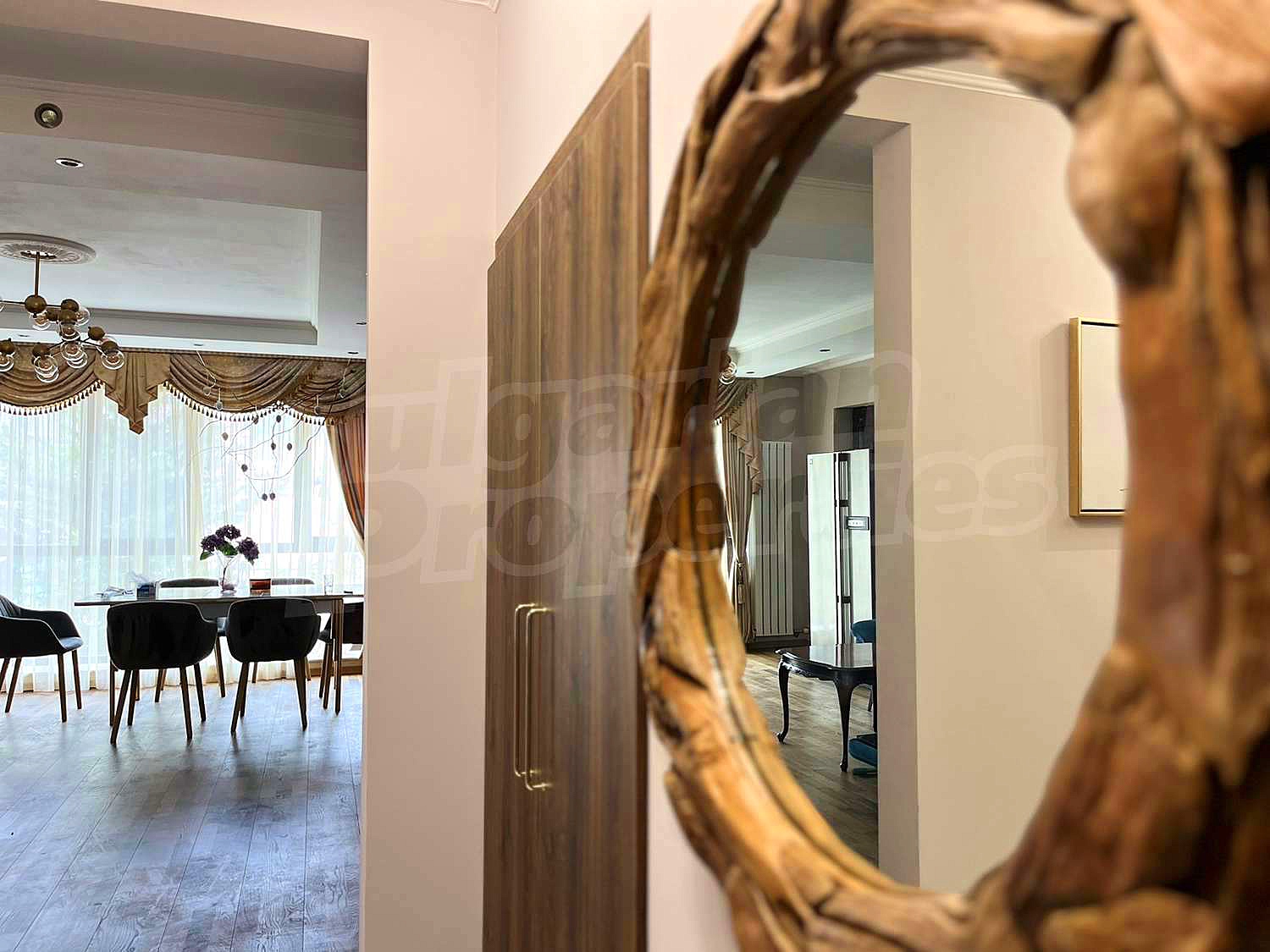 Gallery Picture 15