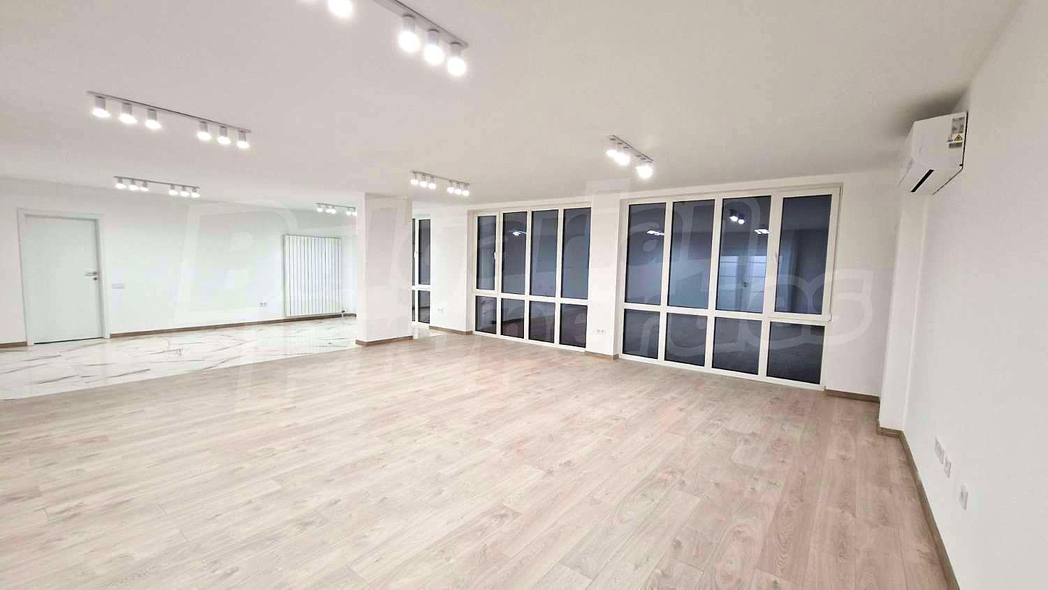 Gallery Picture 2