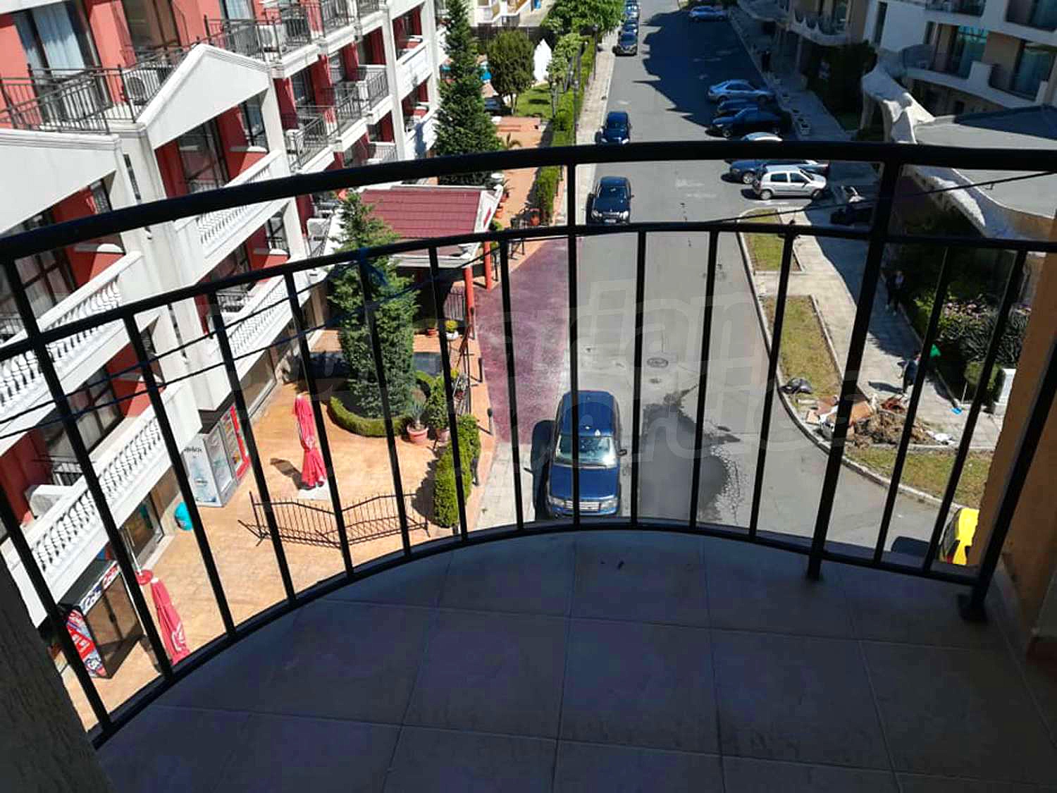 Gallery Picture 7