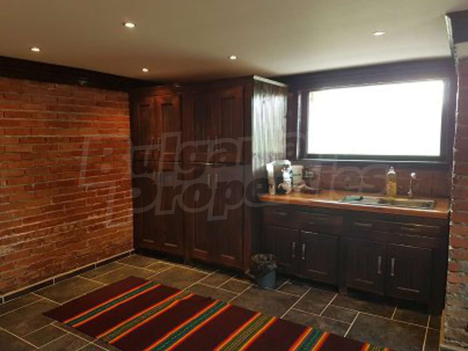 Gallery Picture 10