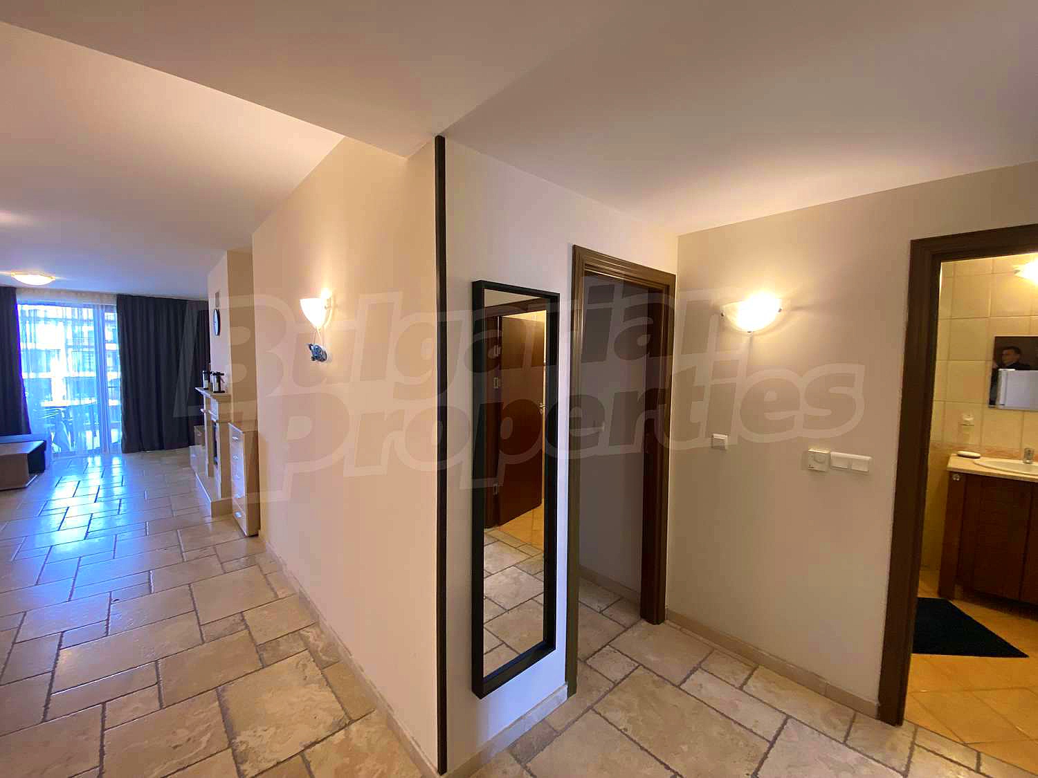 Gallery Picture 17