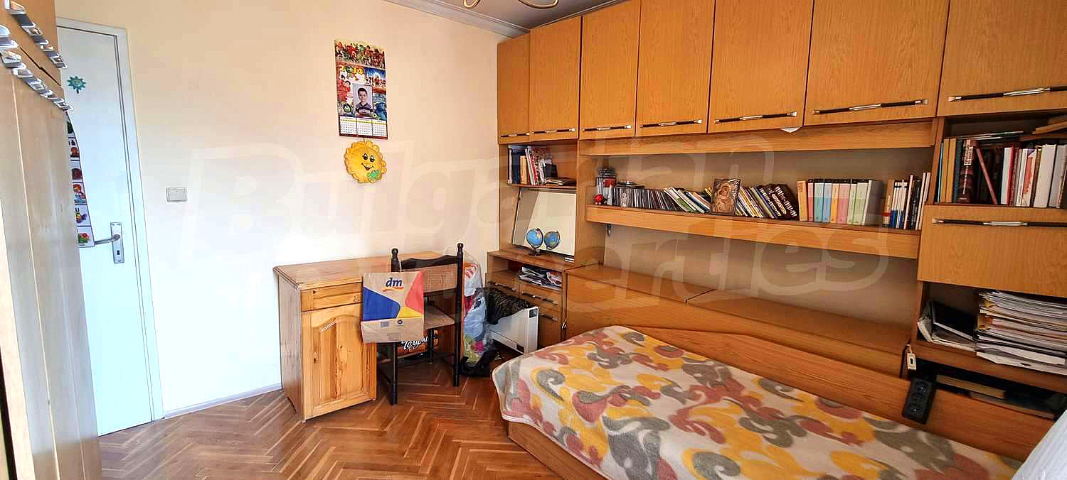 Gallery Picture 8