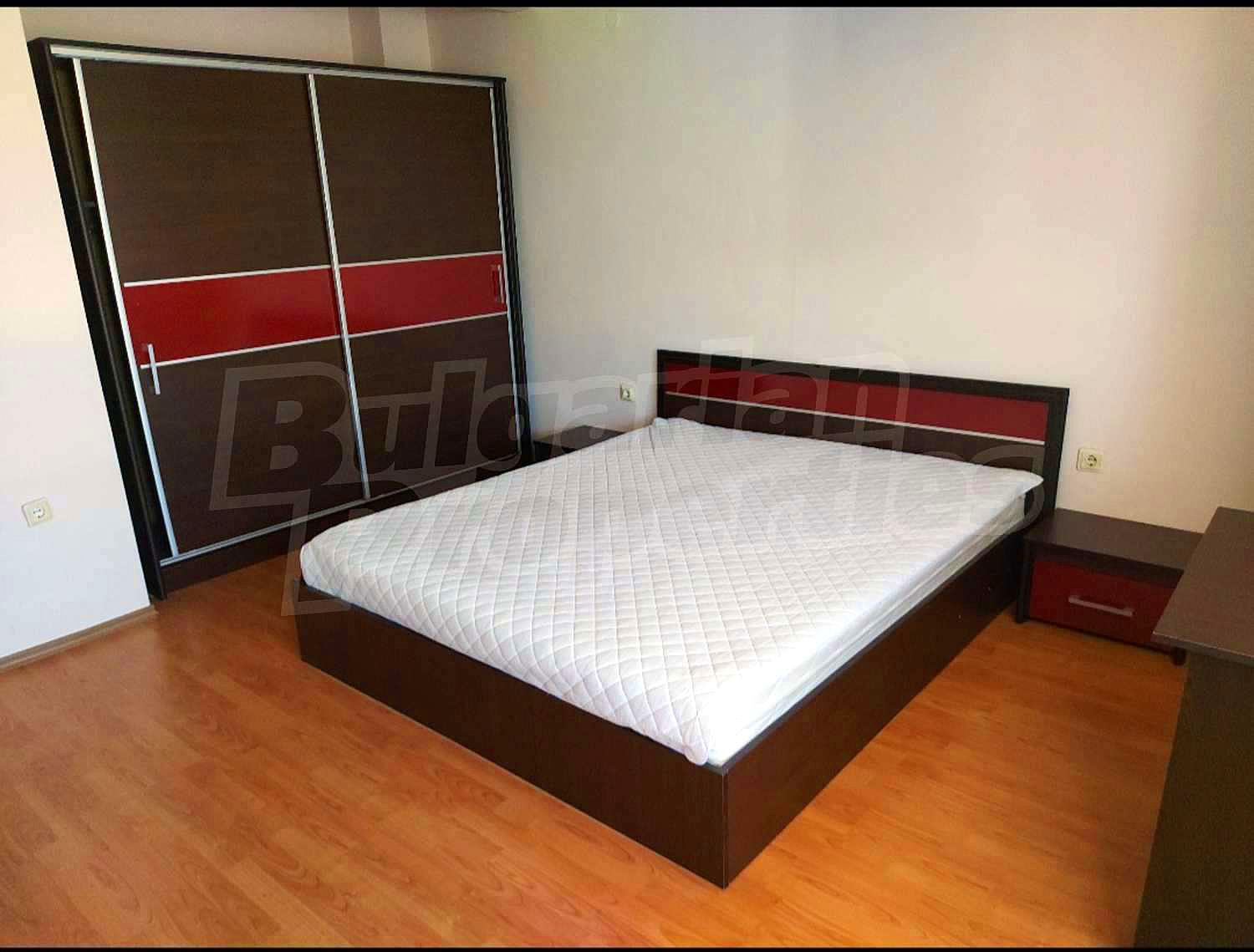 Gallery Picture 4