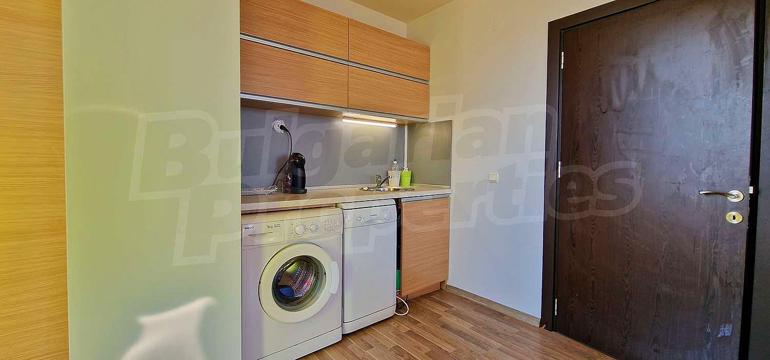 Gallery Picture 9