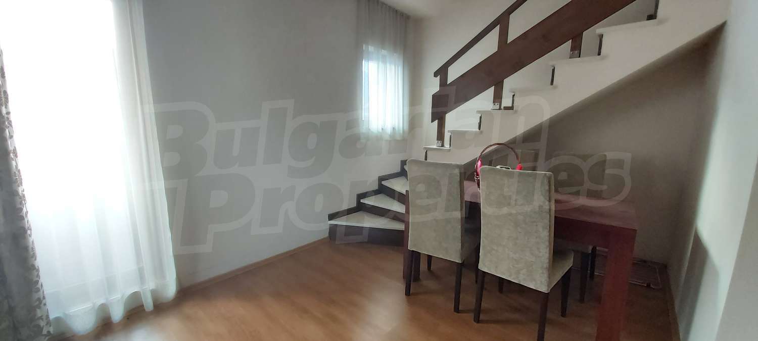 Gallery Picture 6