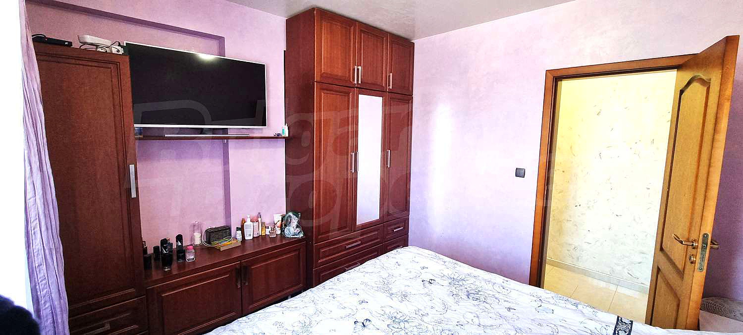 Gallery Picture 15