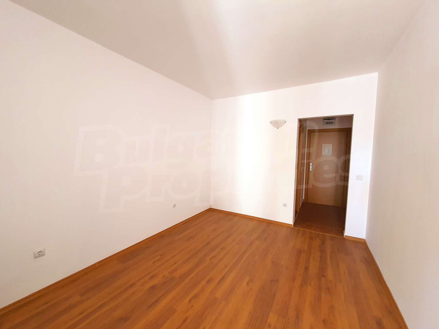 Gallery Picture 10