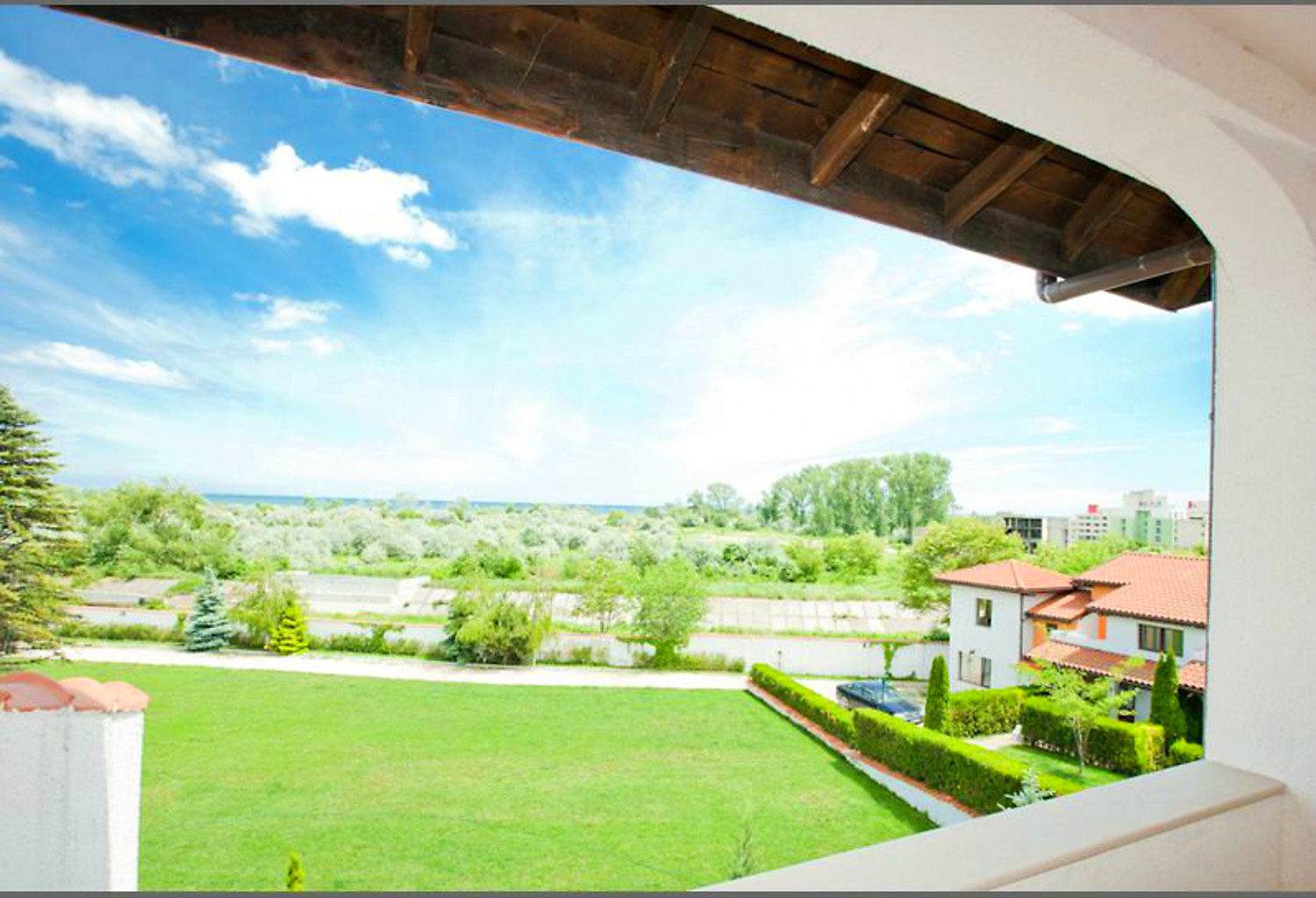 Townhouse for sale in Villa San Marco in Kranevo, Baltata nature