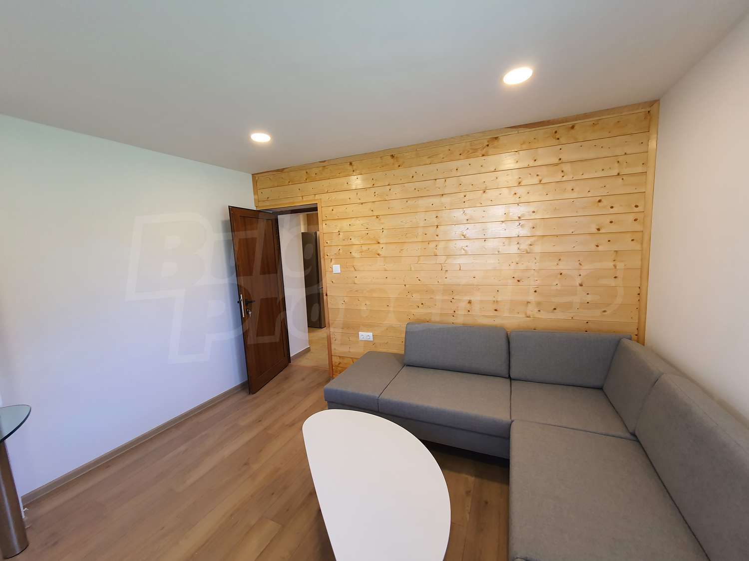 Gallery Picture 37