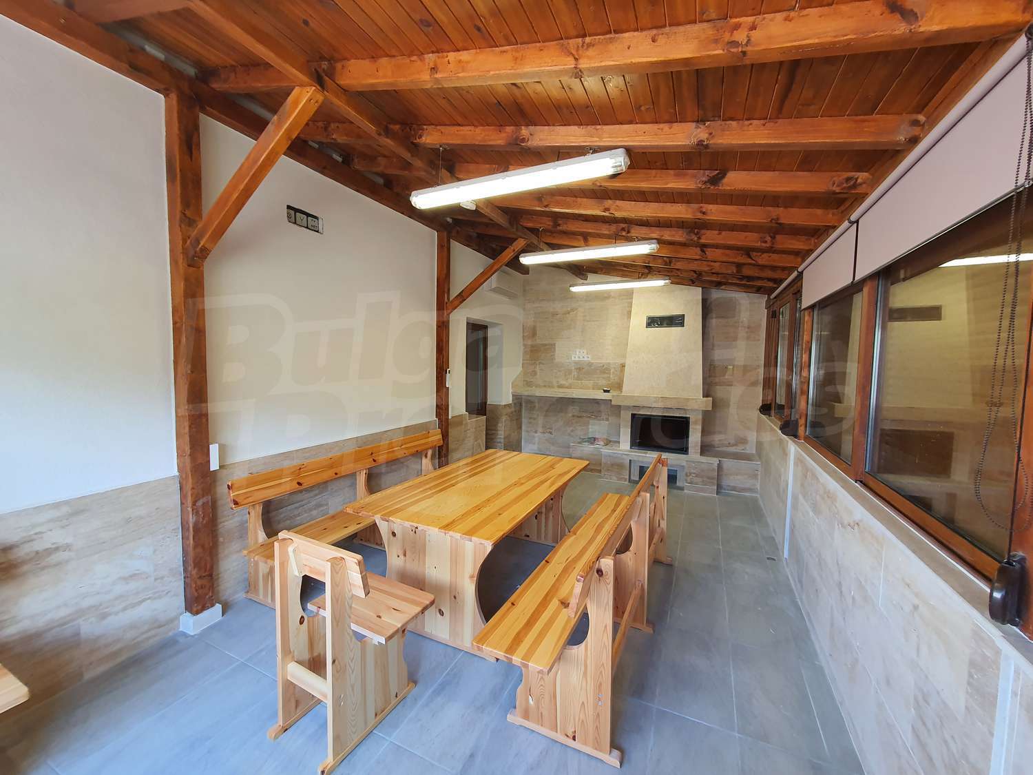 Gallery Picture 10