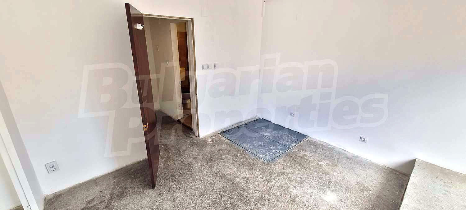 Gallery Picture 10