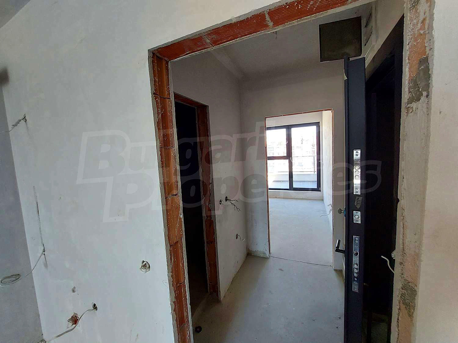 Gallery Picture 4