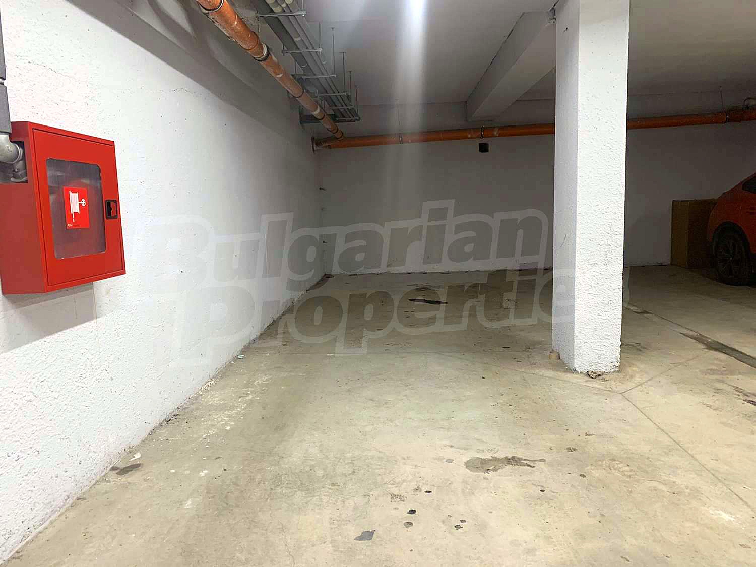 Gallery Picture 9