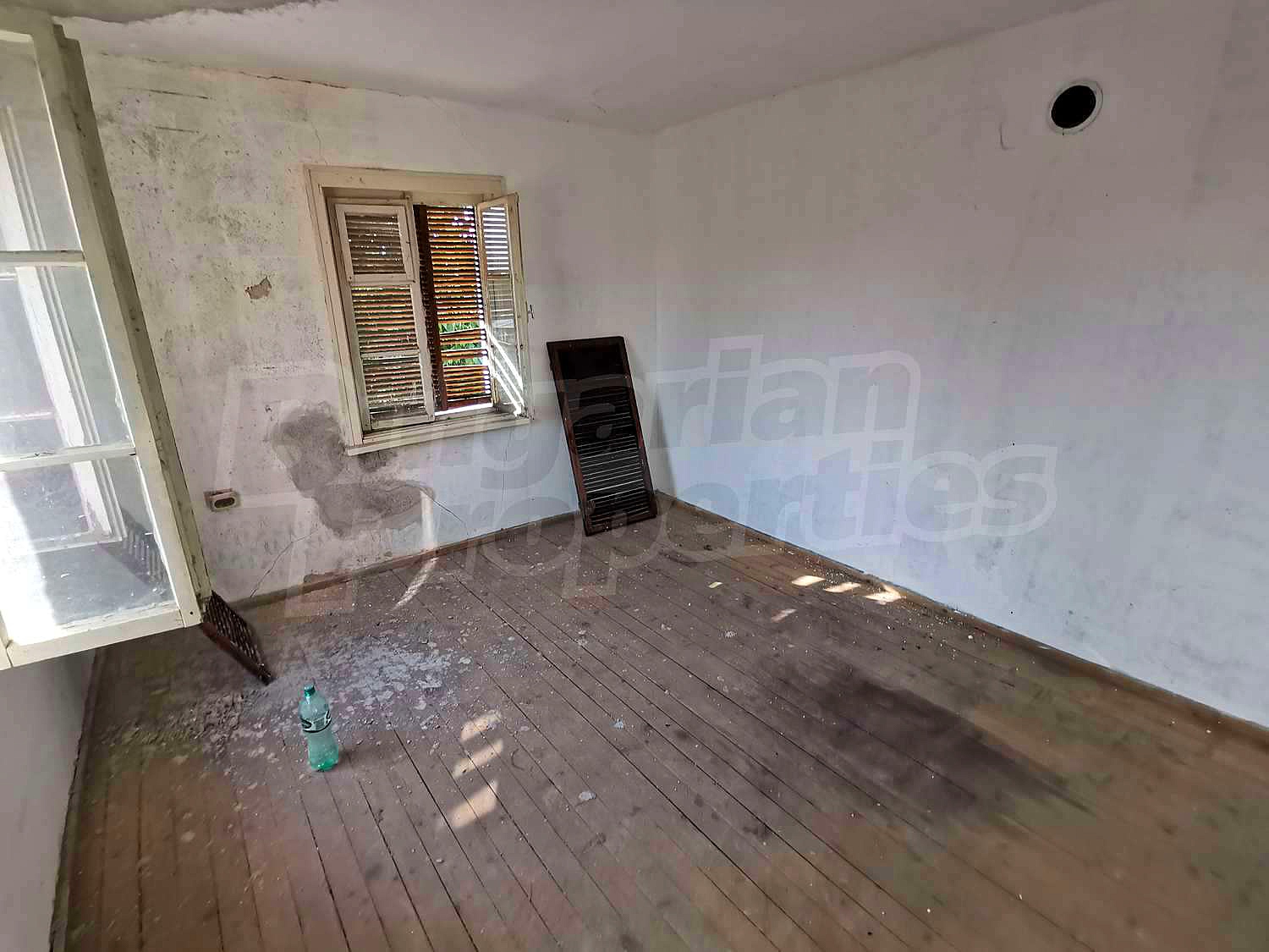 Gallery Picture 6