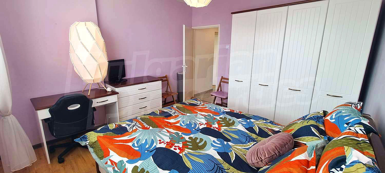 Gallery Picture 10