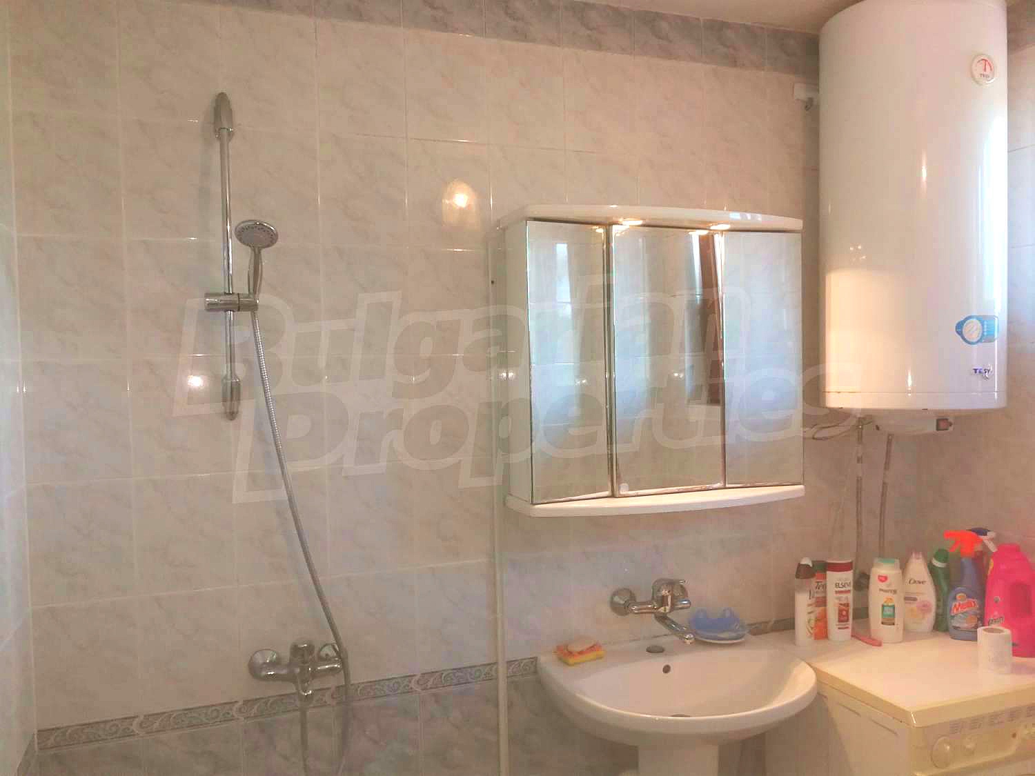 Gallery Picture 10