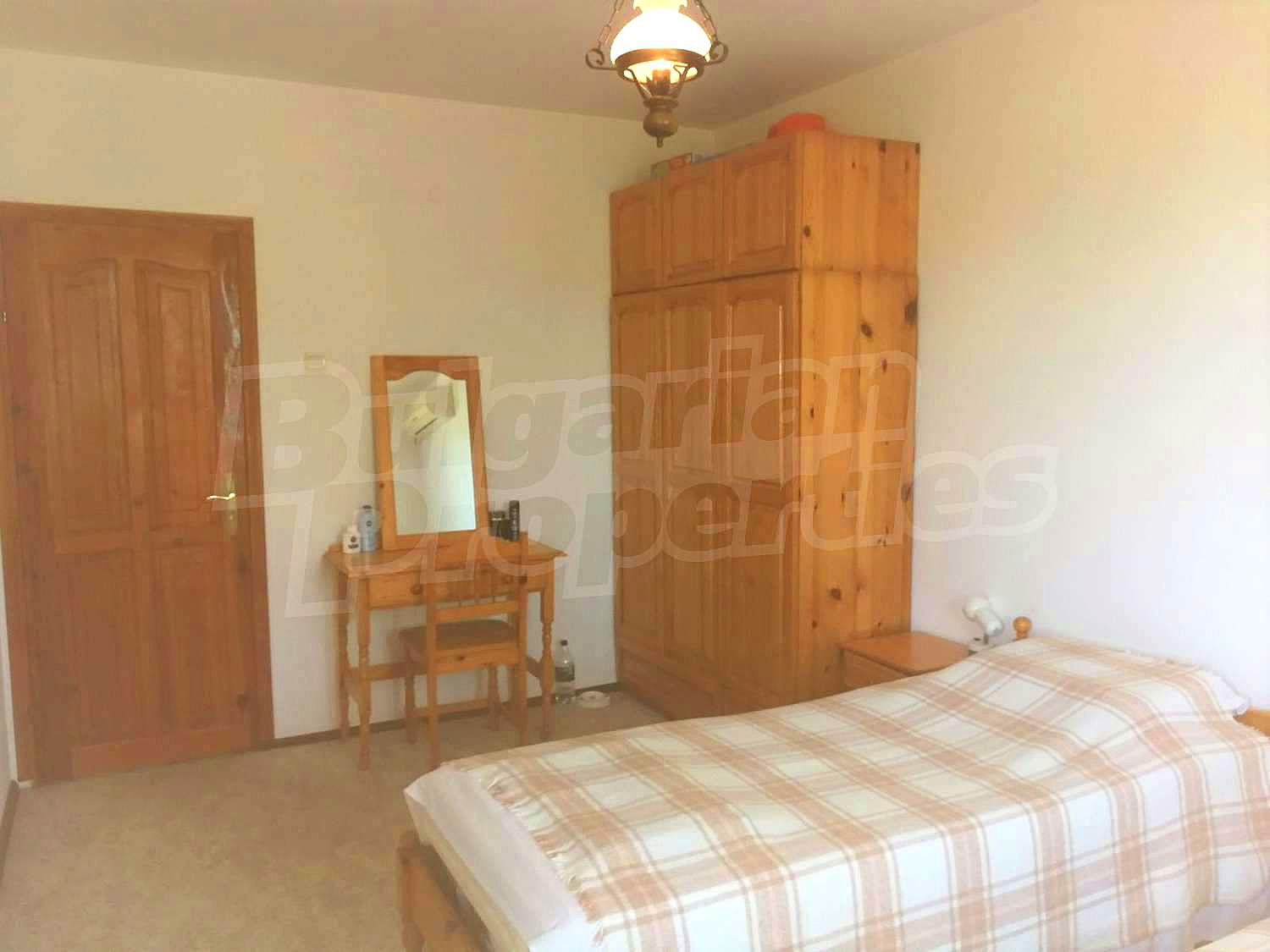 Gallery Picture 16
