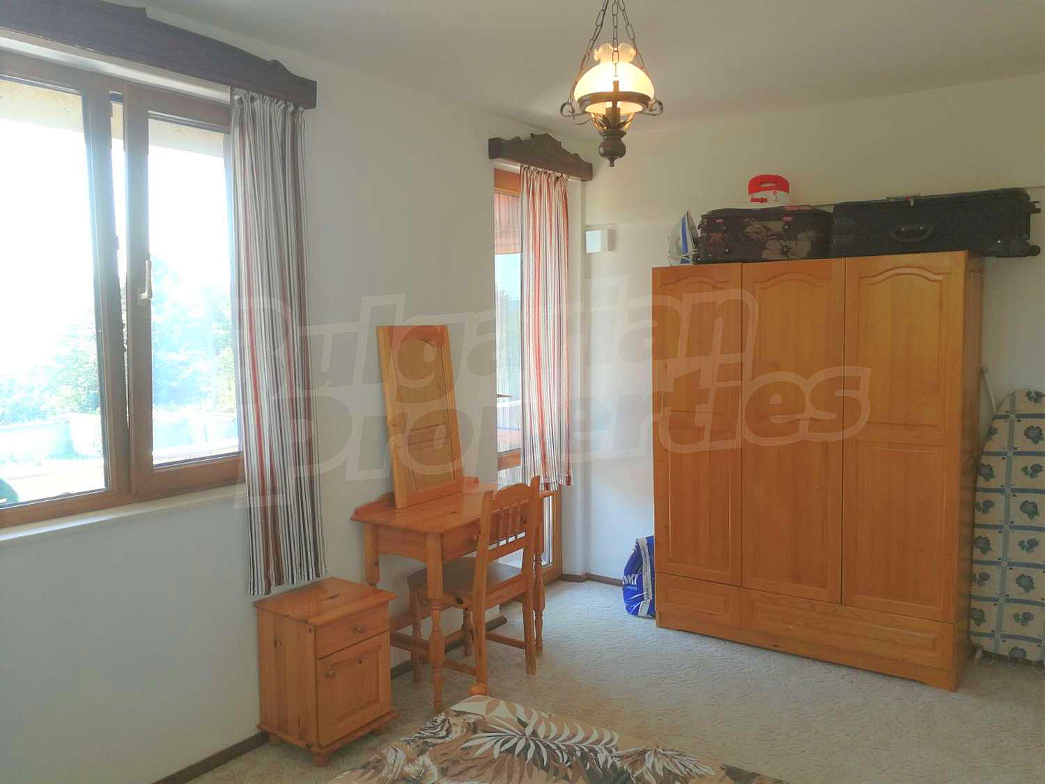 Gallery Picture 15
