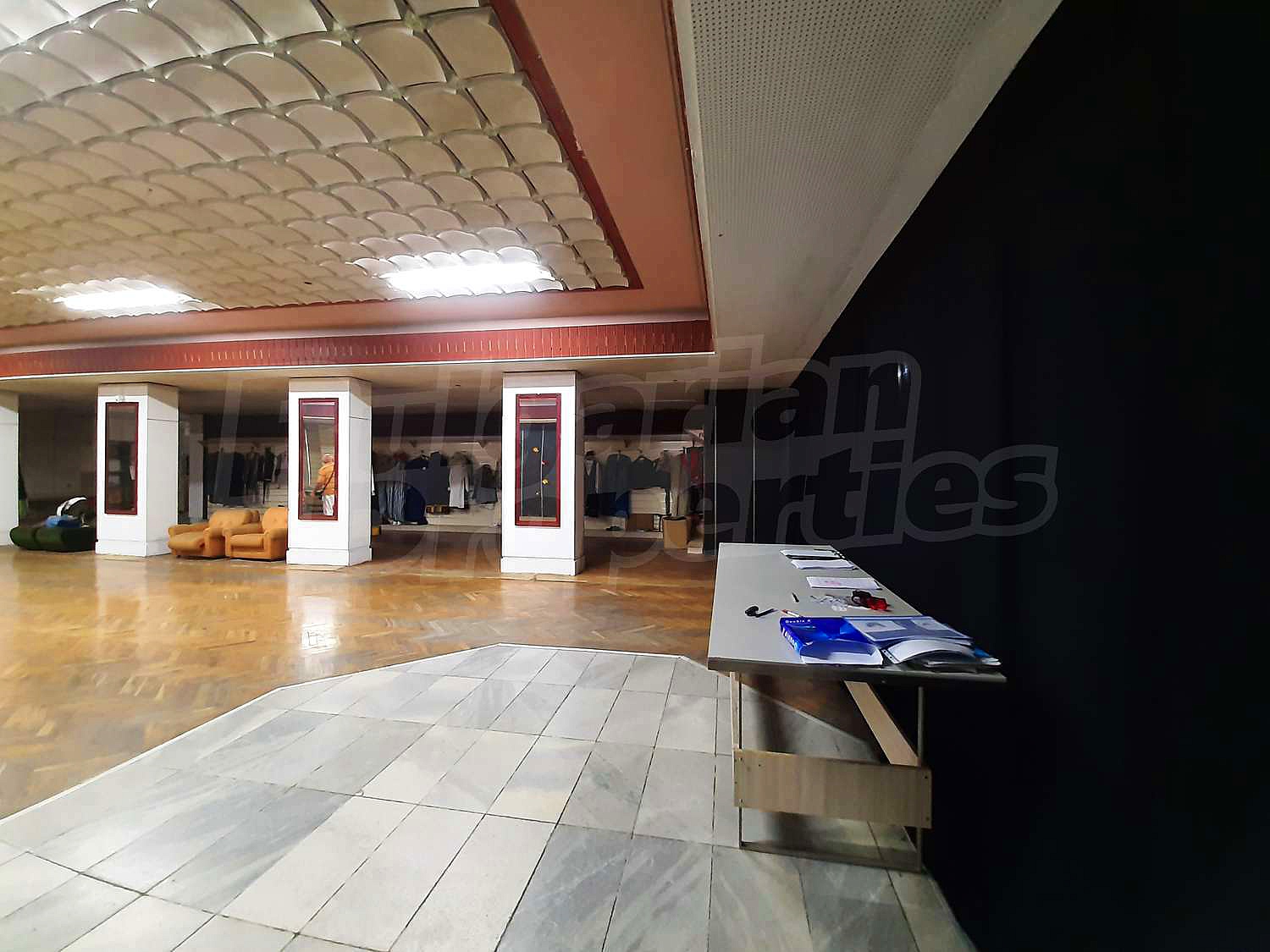 Gallery Picture 10