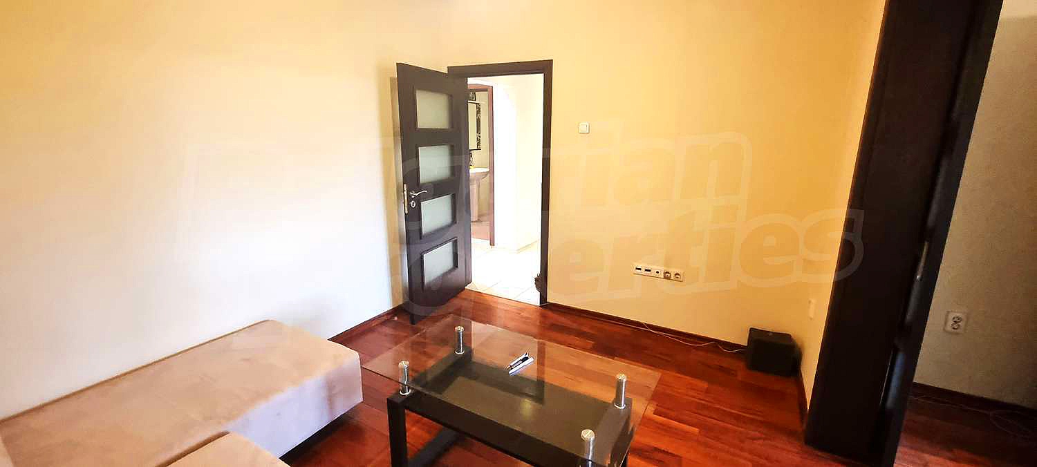 Gallery Picture 14