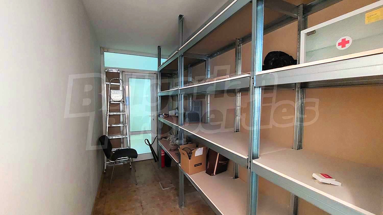 Gallery Picture 16