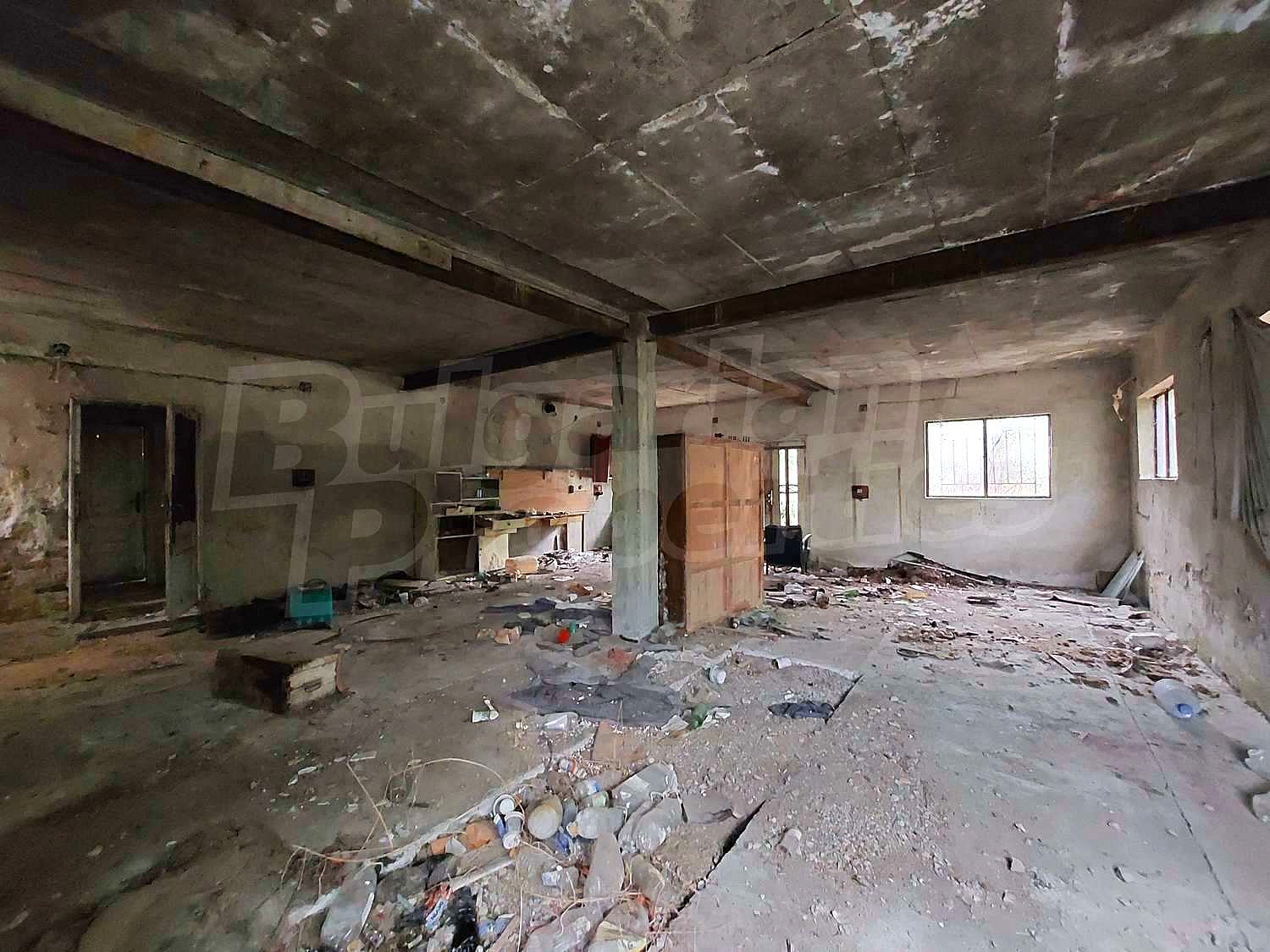 Gallery Picture 13