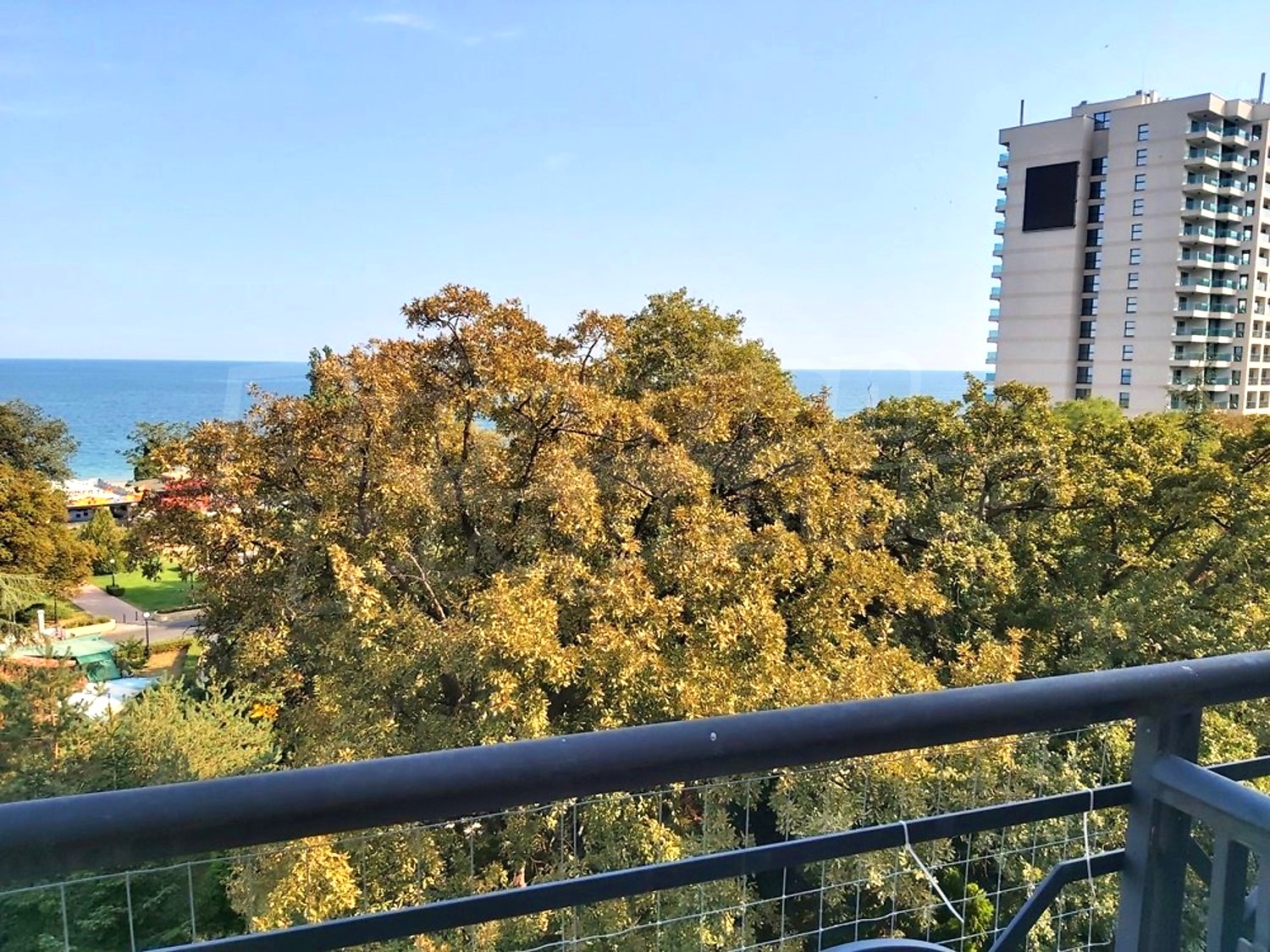 2bedroom apartment for sale in Golden Sands, Bulgaria. Panoramic