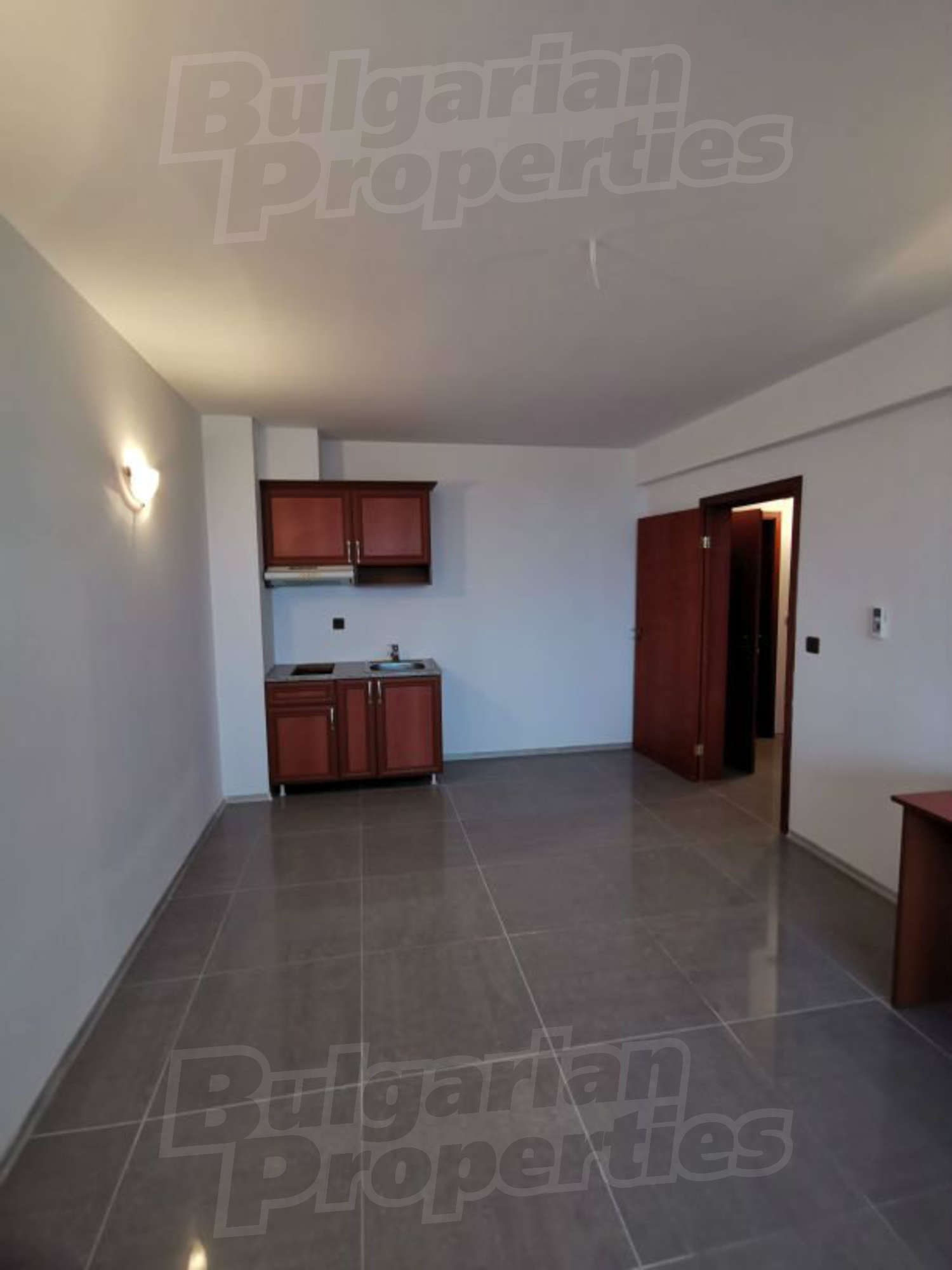 Gallery Picture 6