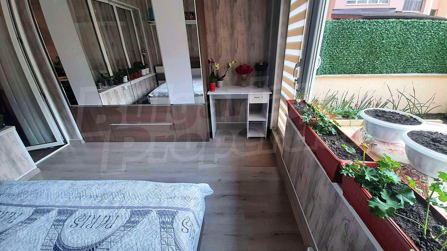 Gallery Picture 15