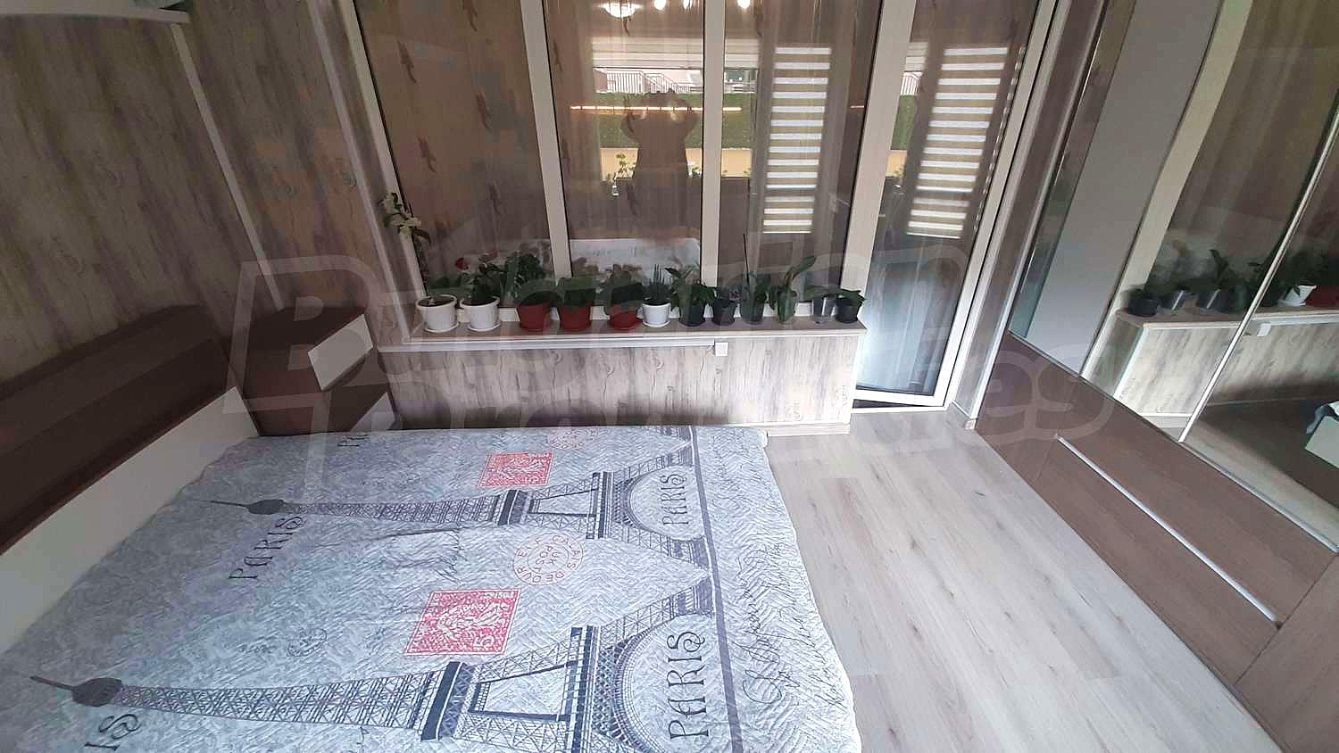 Gallery Picture 16