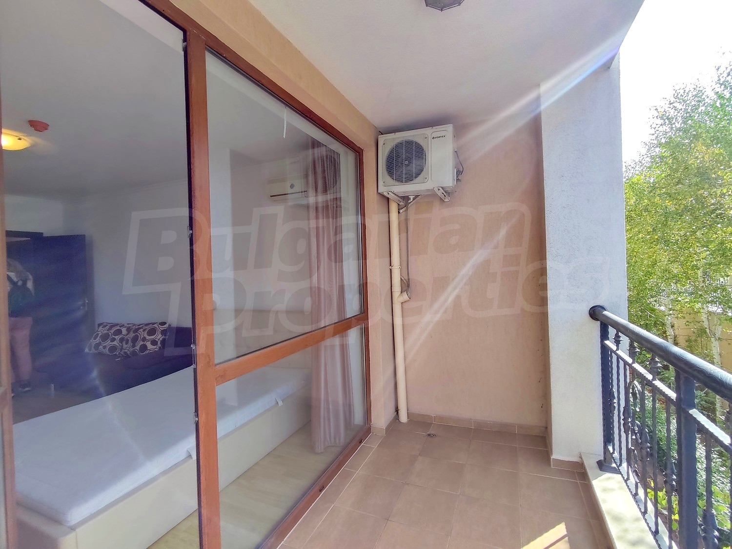 Studio for sale in Elenite, Bulgaria. One bedroom apartment 200 m from