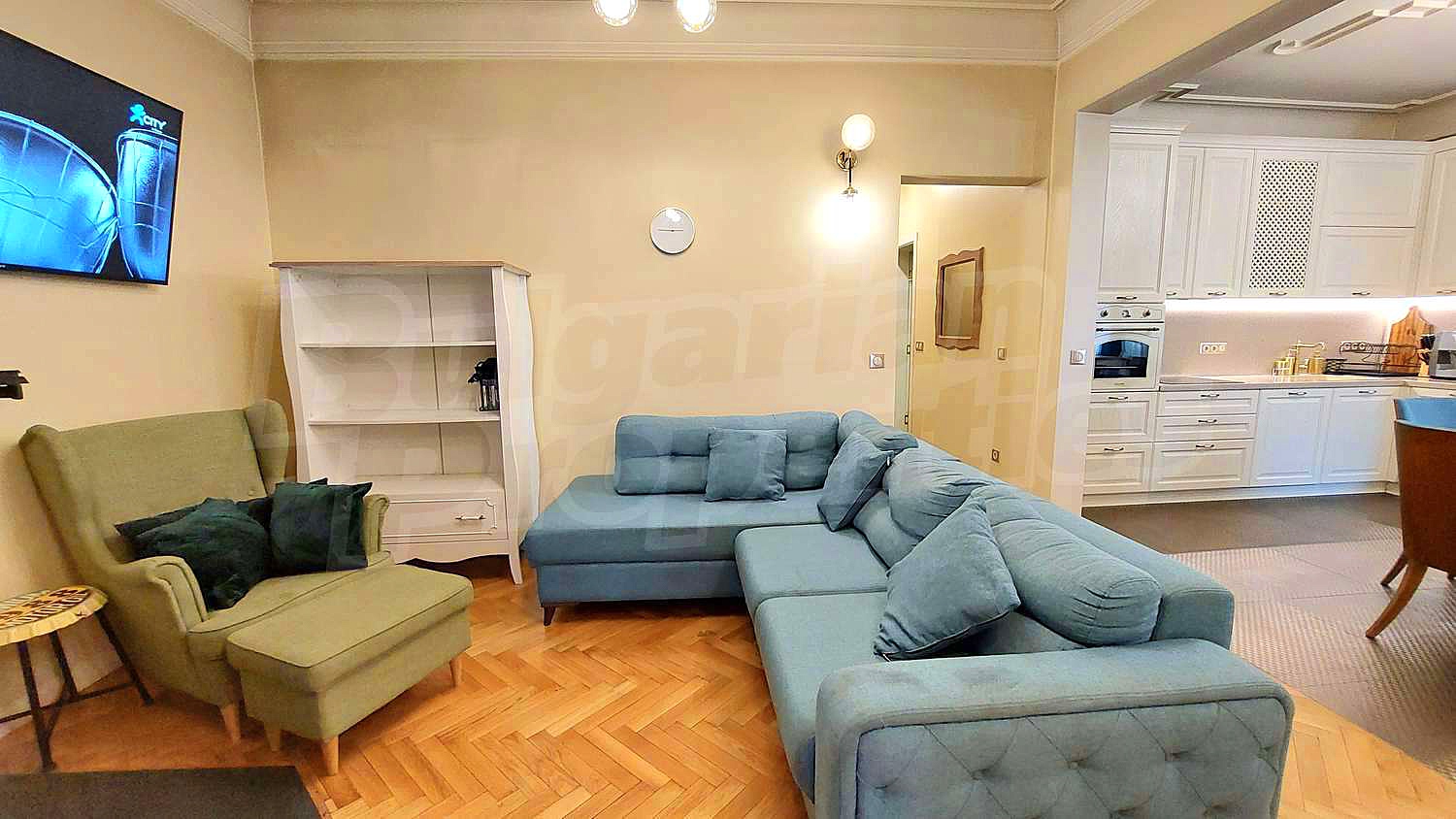 Gallery Picture 10