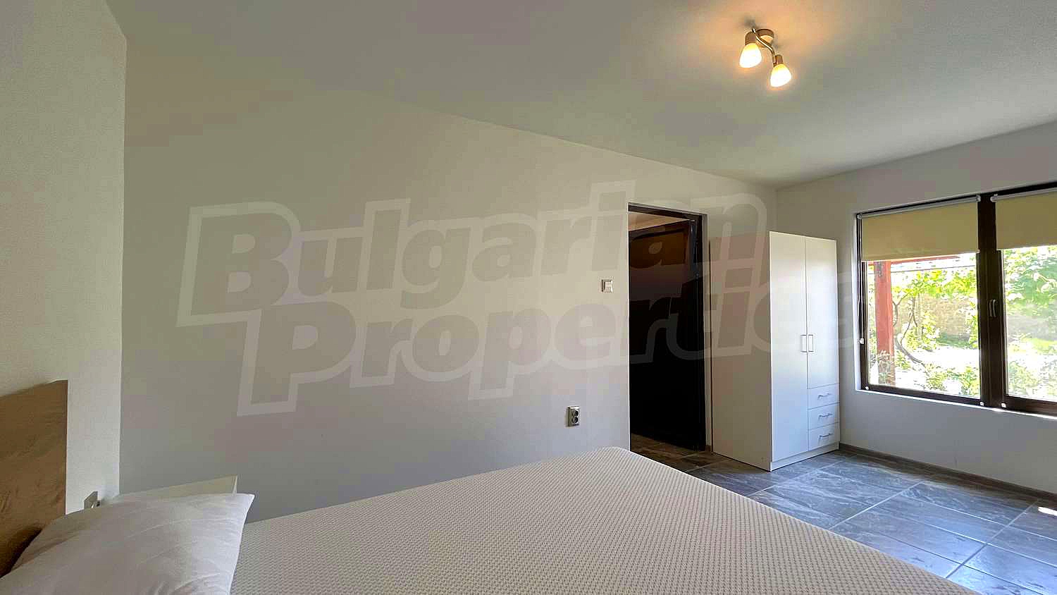 Gallery Picture 15