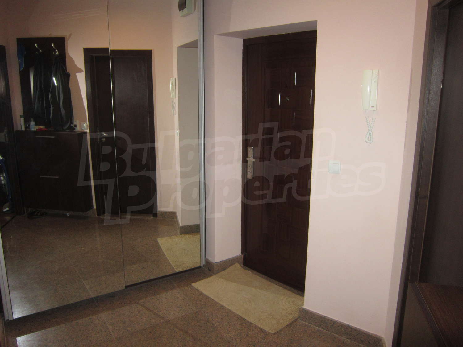 Gallery Picture 17