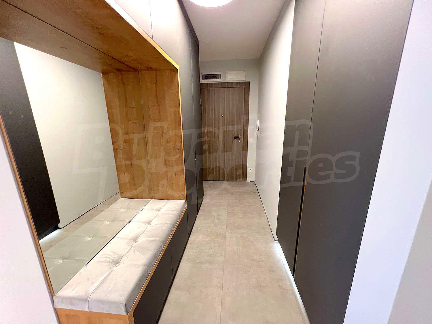 Gallery Picture 14