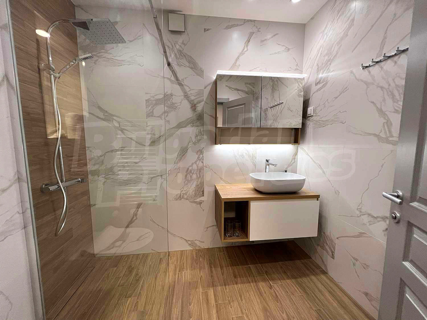 Gallery Picture 27