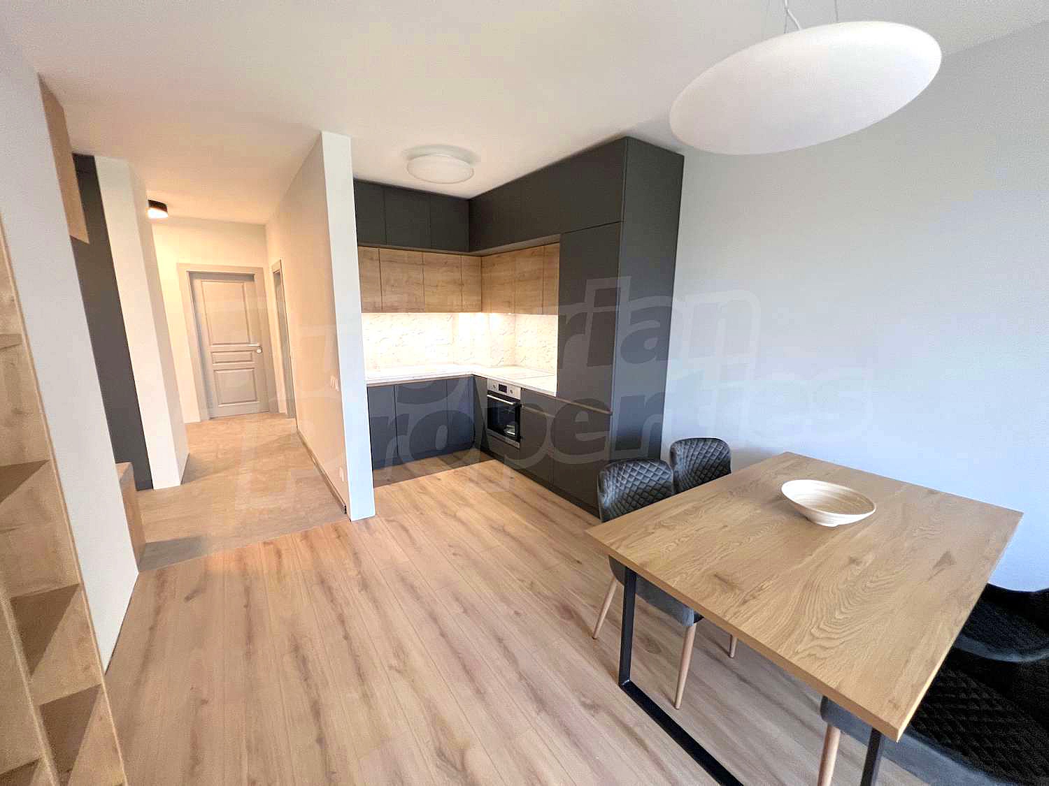 Gallery Picture 11