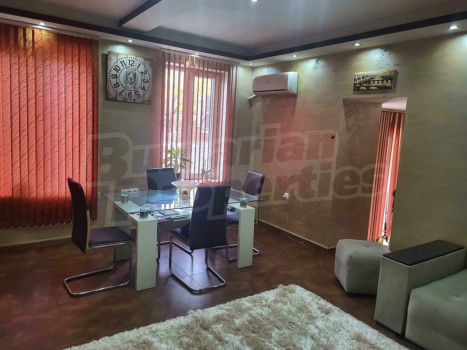 Gallery Picture 18