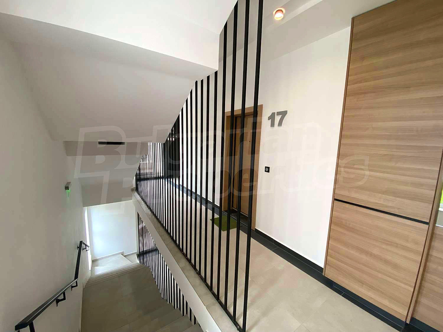 Gallery Picture 15