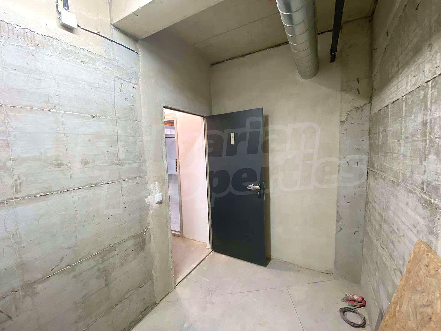 Gallery Picture 12