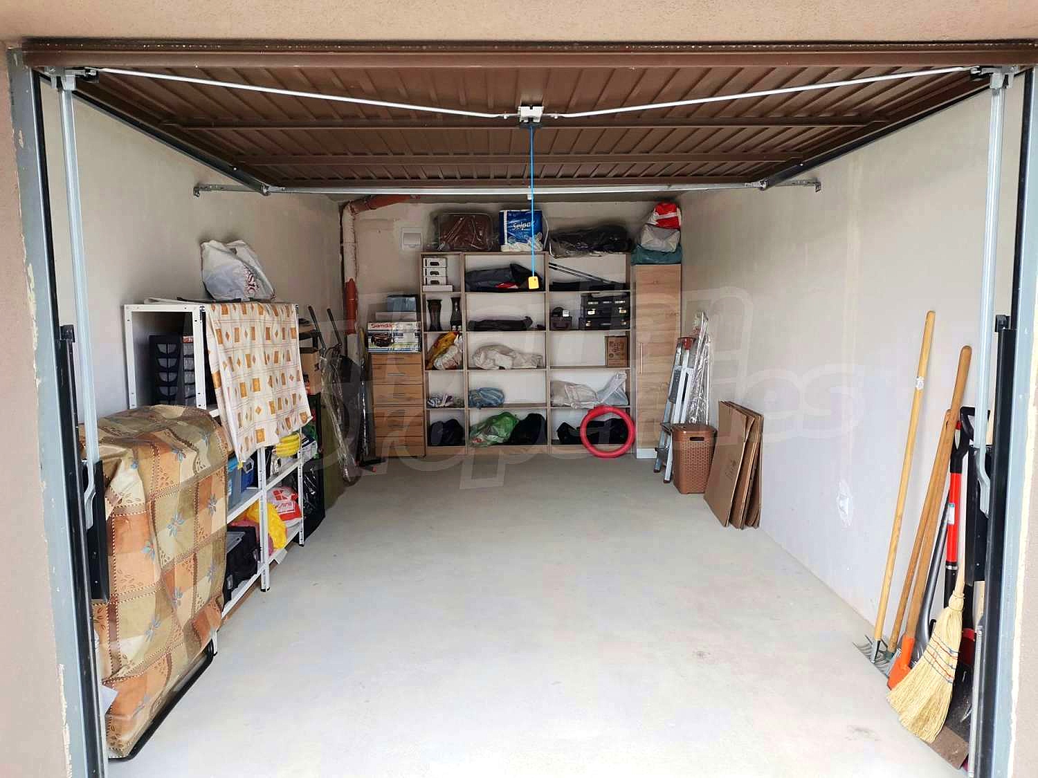 Gallery Picture 13
