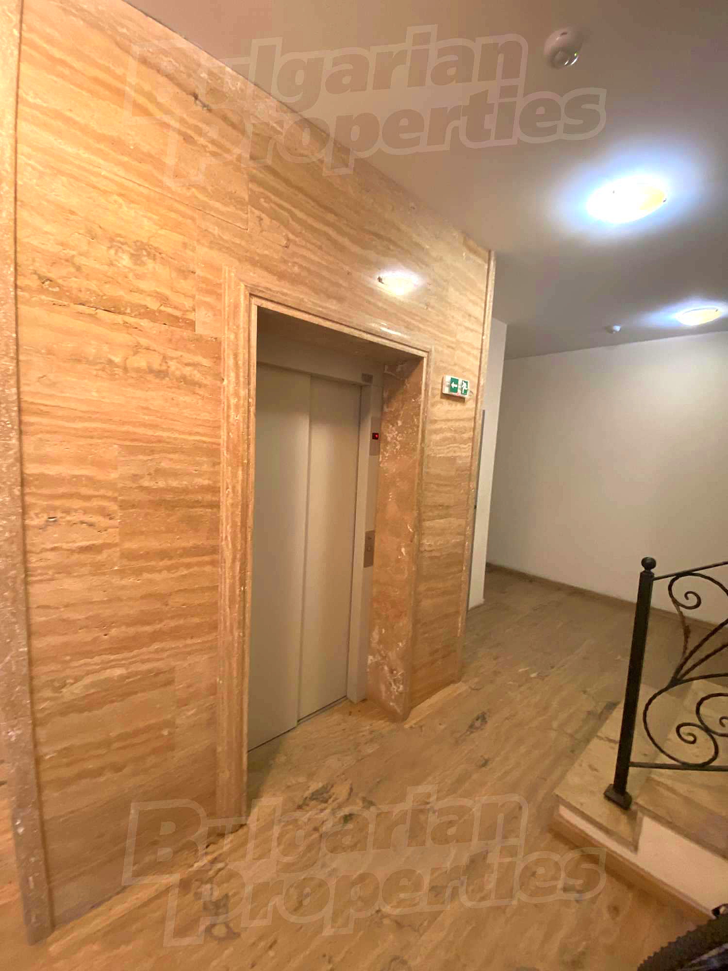 Gallery Picture 9