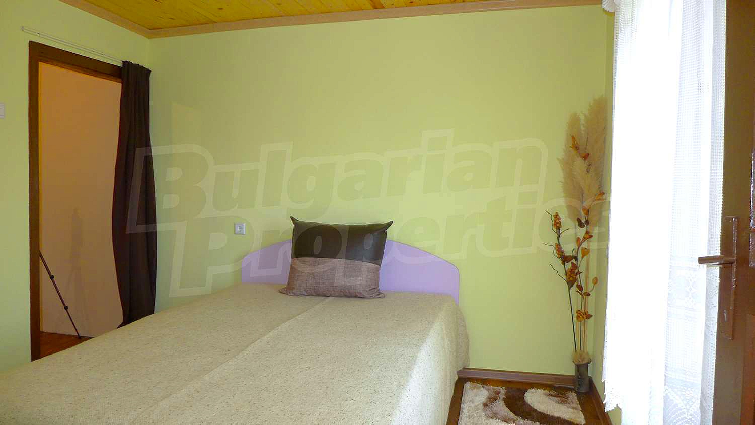 Gallery Picture 30